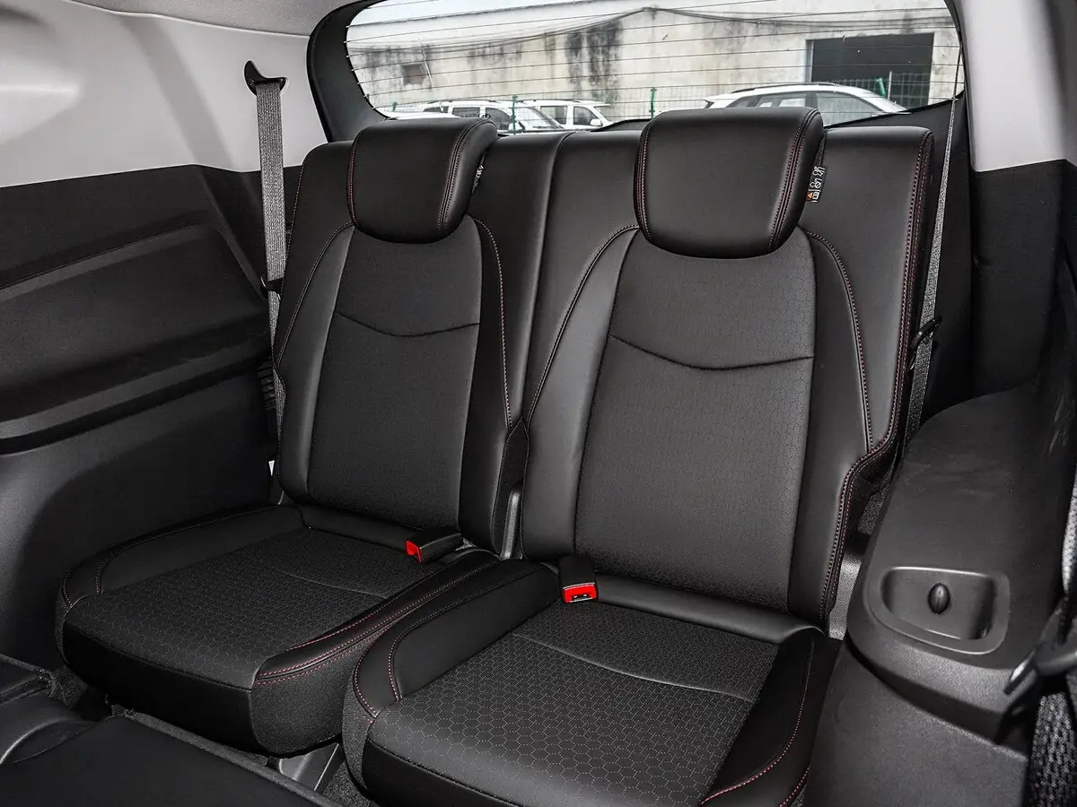 Chevrolet Orlando II Компактвэн — сүрөт 11