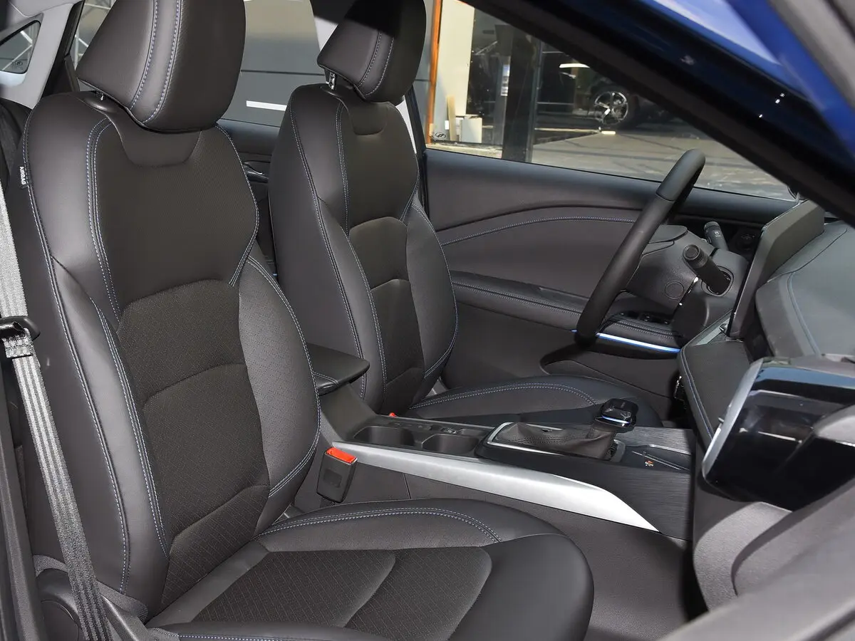 Chevrolet Monza II Рестайлинг Седан — сүрөт 6