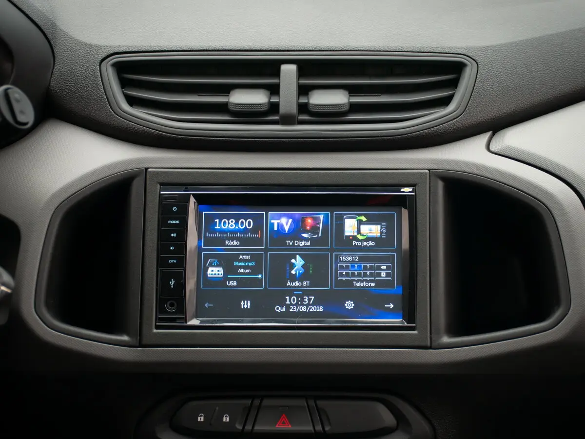 Chevrolet Onix I Хэтчбек 5 дв. — photo 14