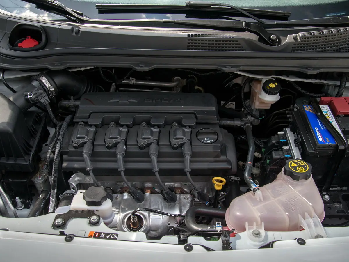 Chevrolet Onix I Хэтчбек 5 дв. — photo 15