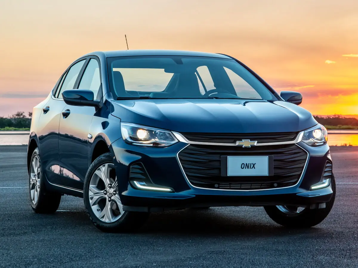 Chevrolet Onix II Седан — photo 3