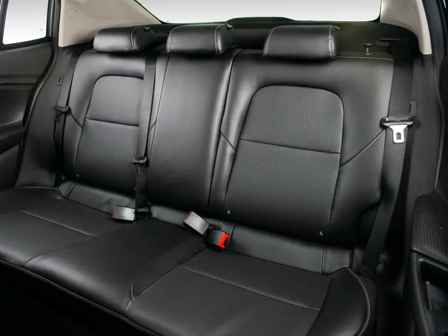 Chevrolet Onix II Седан — photo 10