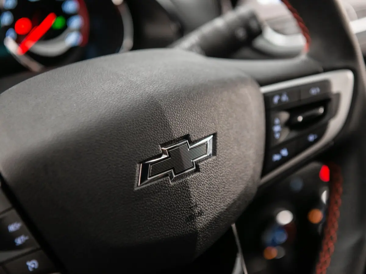 Chevrolet Onix II Седан — photo 17