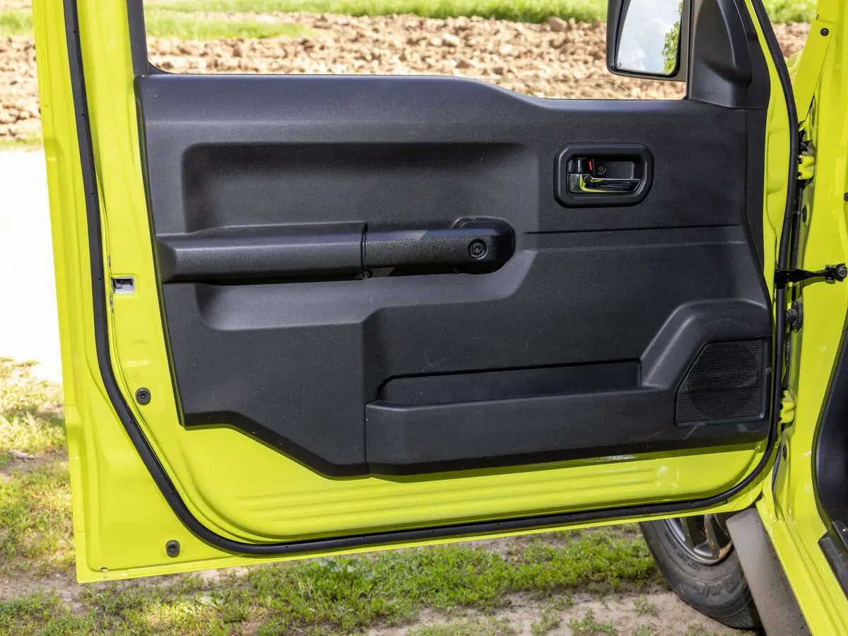 Suzuki Jimny IV Внедорожник 5 дв. — фото 26