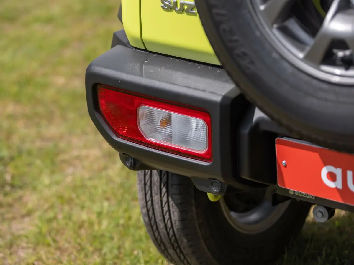 Suzuki Jimny IV Внедорожник 5 дв. — фото 31