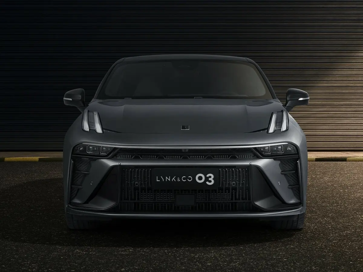 Lynk & Co 03 I Рестайлинг Седан — фото 3
