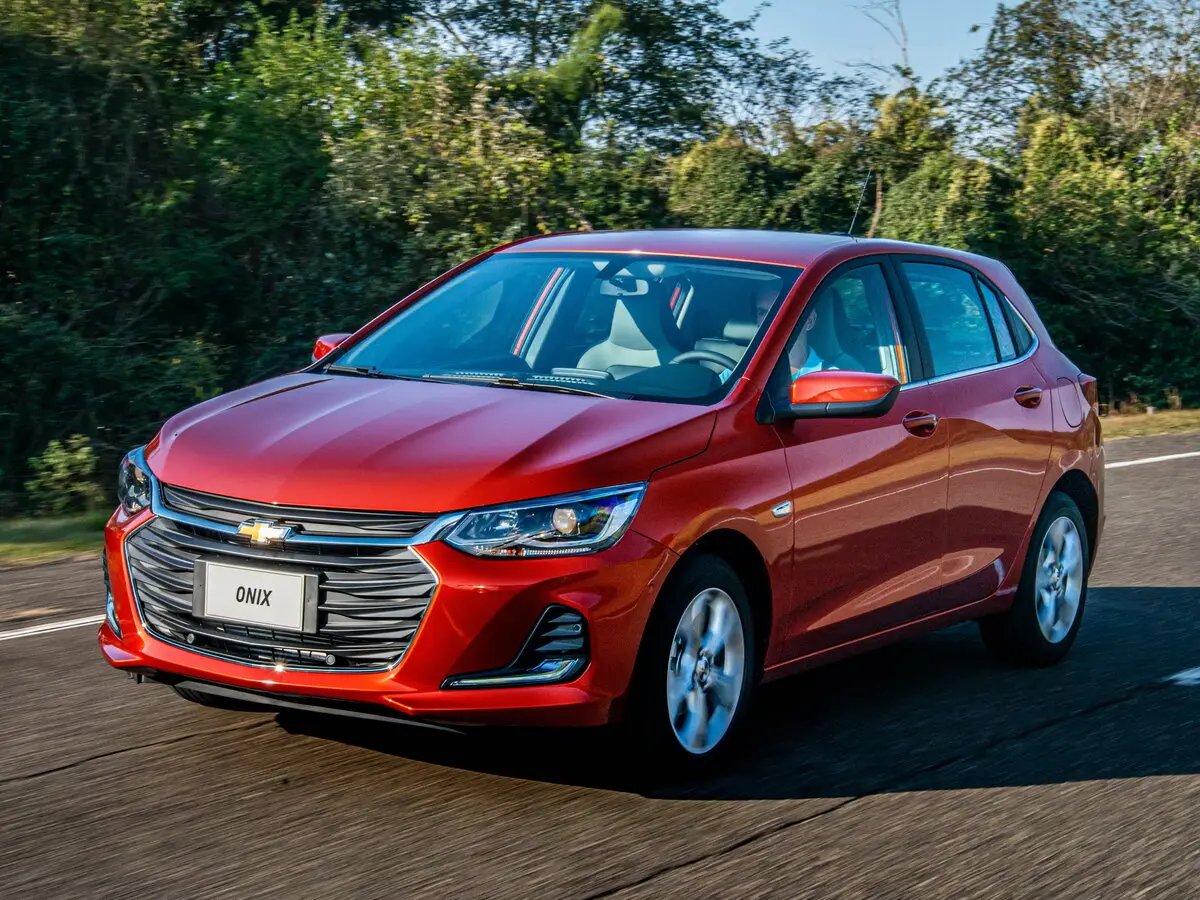 Chevrolet Onix II Хэтчбек 5 дв.