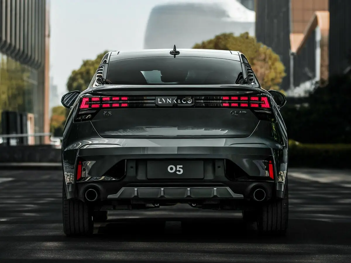 Lynk & Co 05 2020 – н.в. Внедорожник 5 дв. — сүрөт 4