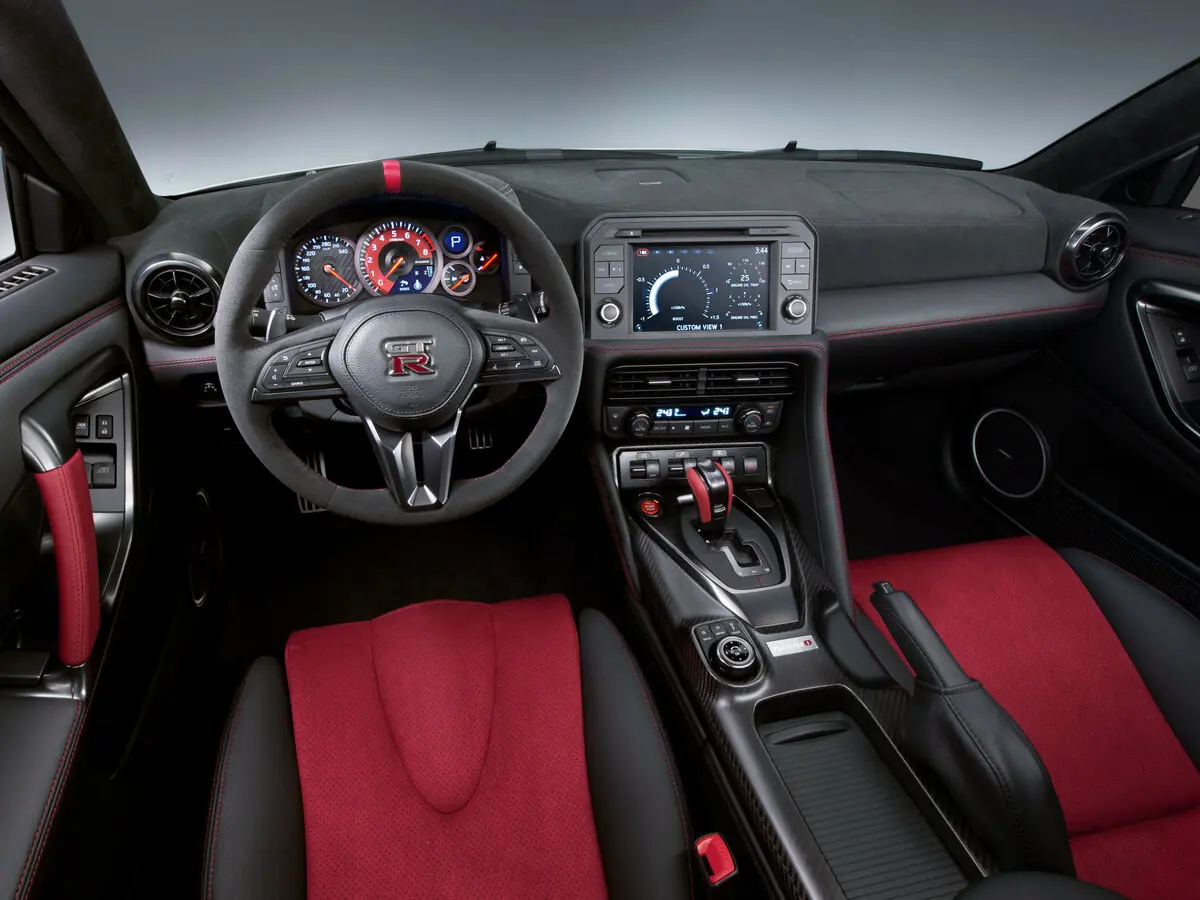 Nissan GT-R I Рестайлинг 3 Купе Nismo — 照片 6