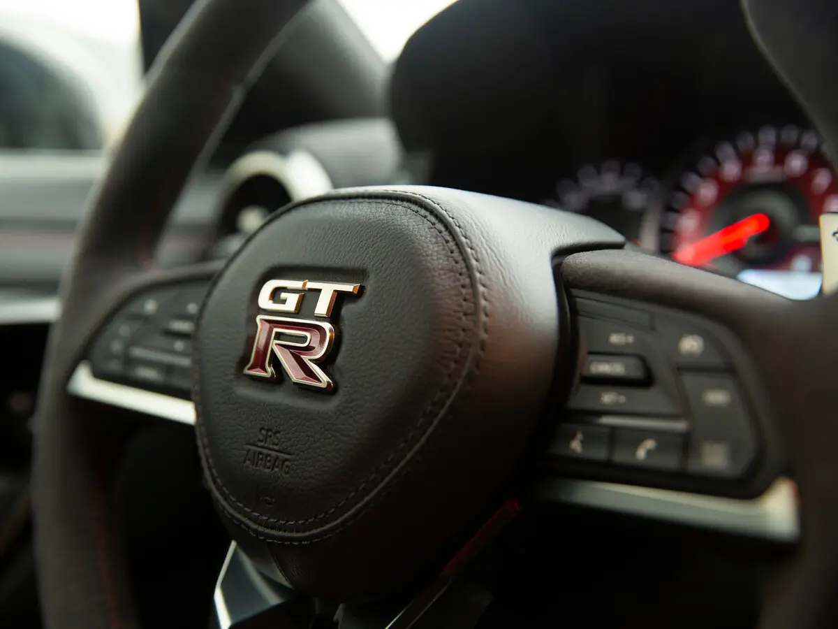 Nissan GT-R I Рестайлинг 3 Купе Nismo — 照片 10