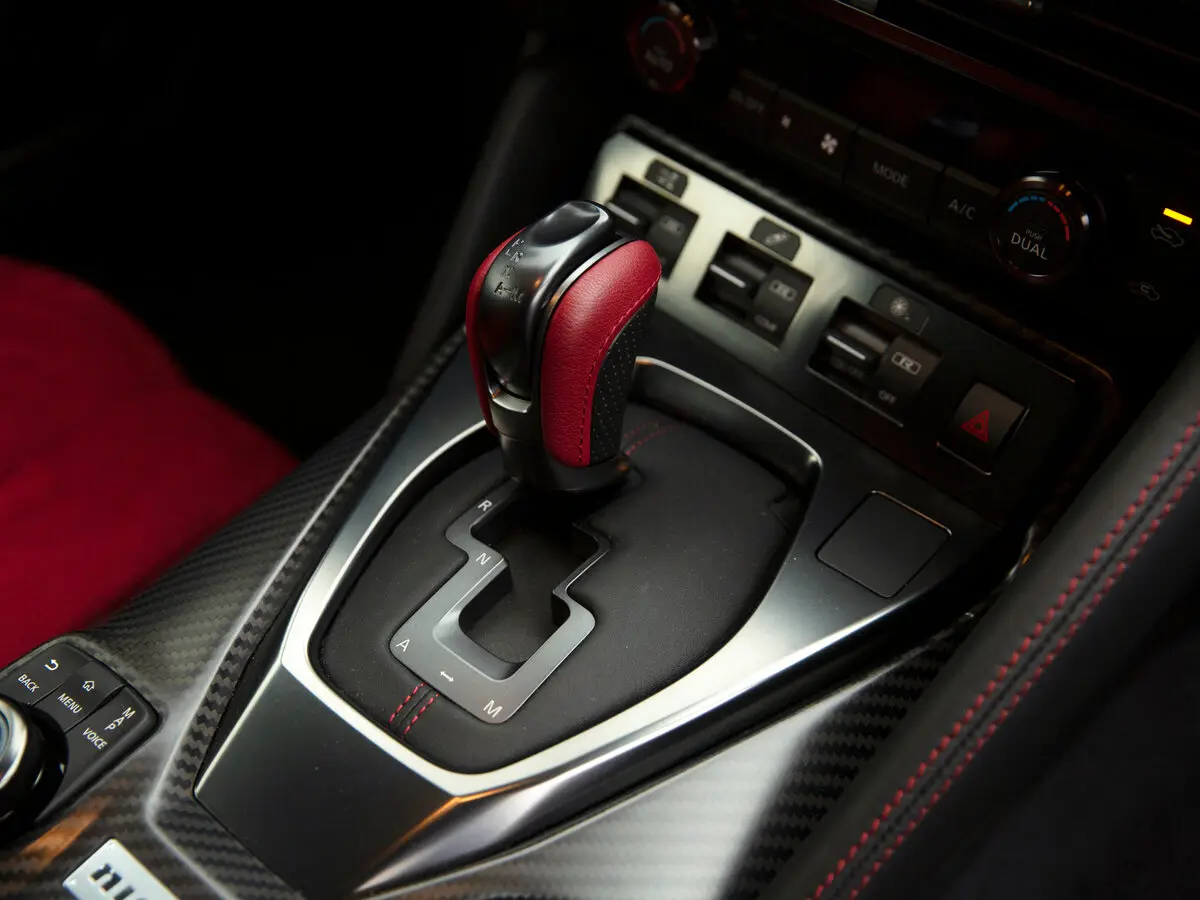 Nissan GT-R I Рестайлинг 3 Купе Nismo — 照片 13
