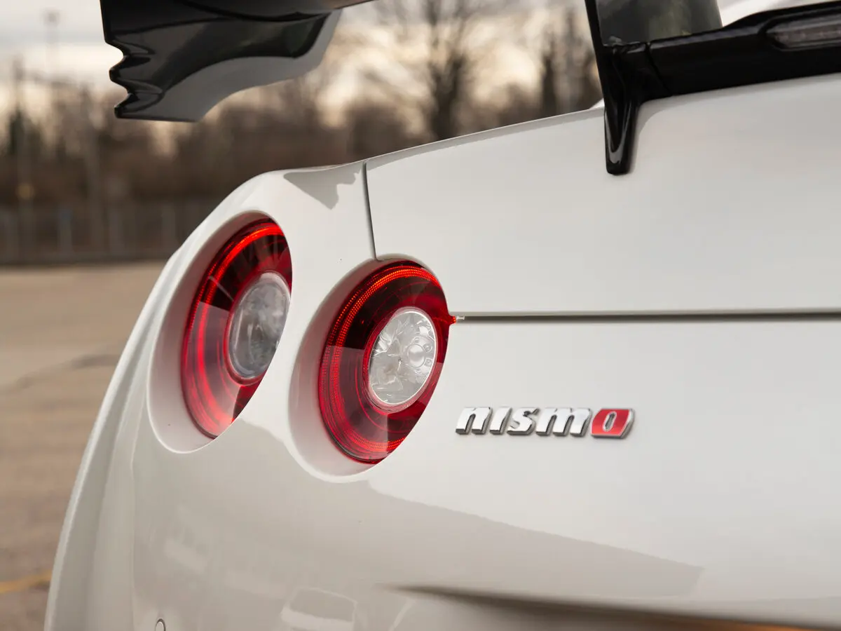 Nissan GT-R I Рестайлинг 3 Купе Nismo — 照片 17