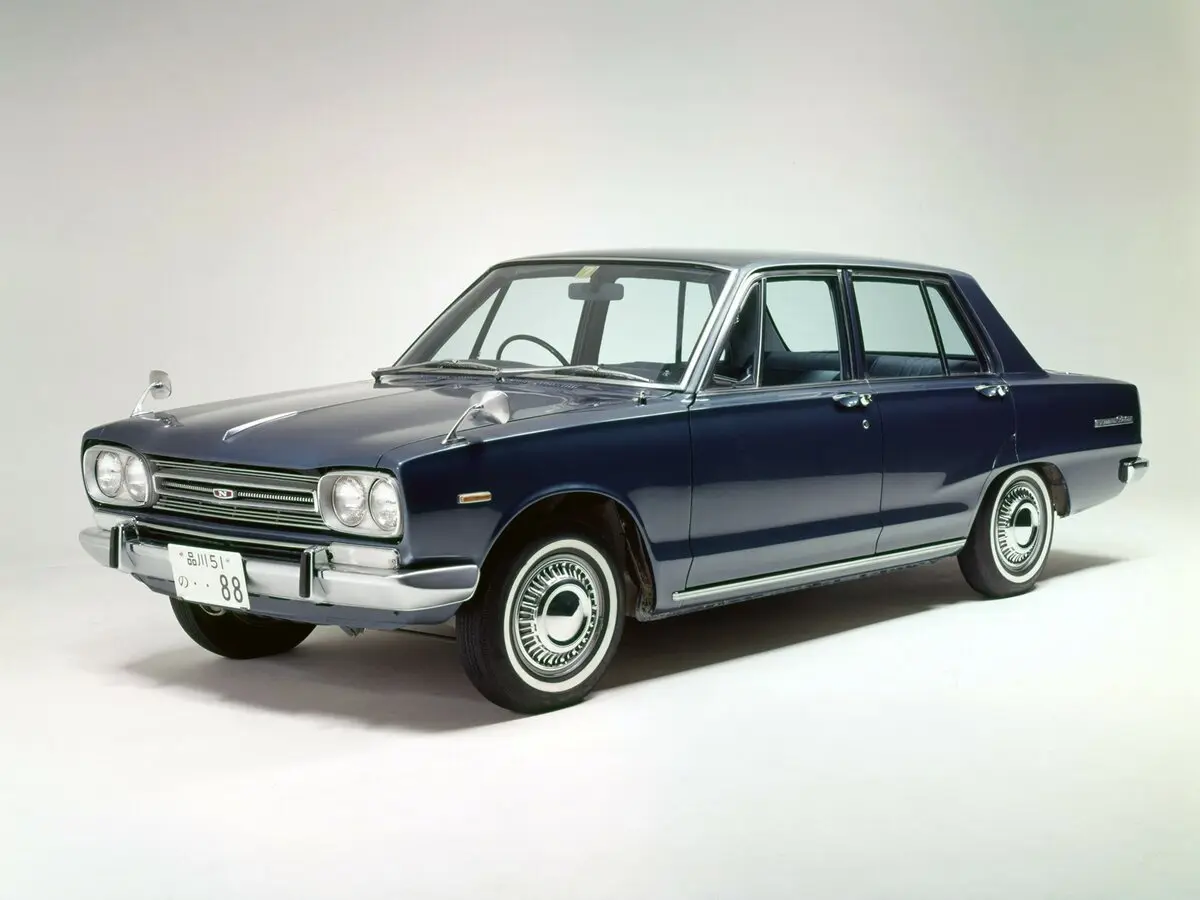 Nissan Skyline III (C10) Седан