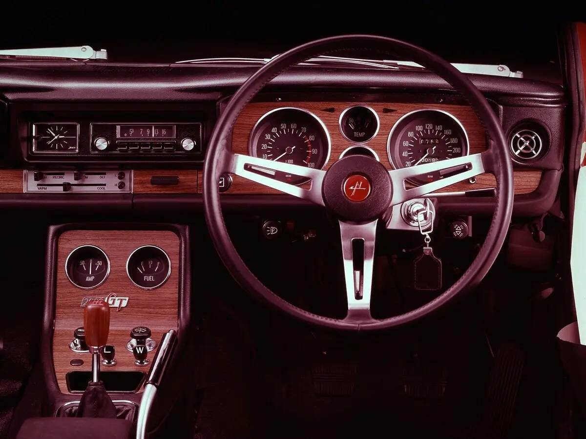 Nissan Skyline III (C10) Седан — 照片 6