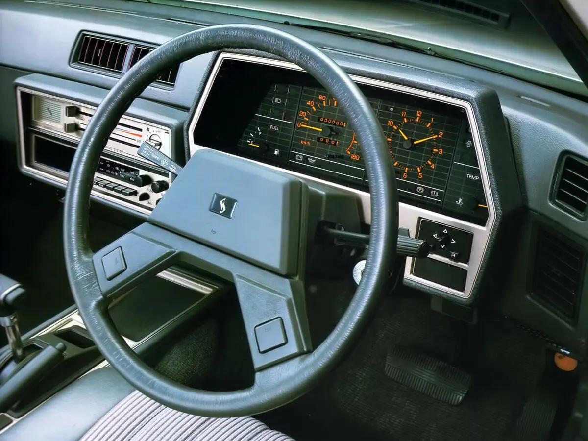 Nissan Skyline VI (R30) Универсал 5 дв. — сүрөт 6