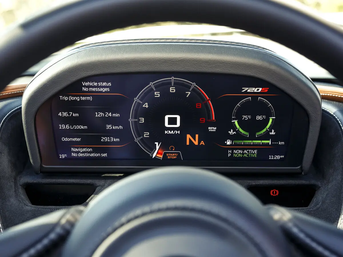 McLaren 720S 2017 – 2023 Родстер Spider — photo 9