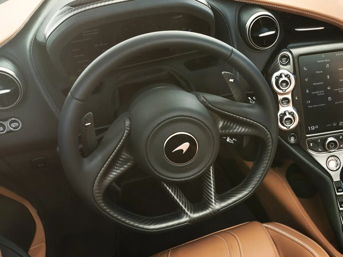 McLaren 720S 2017 – 2023 Родстер Spider — photo 10
