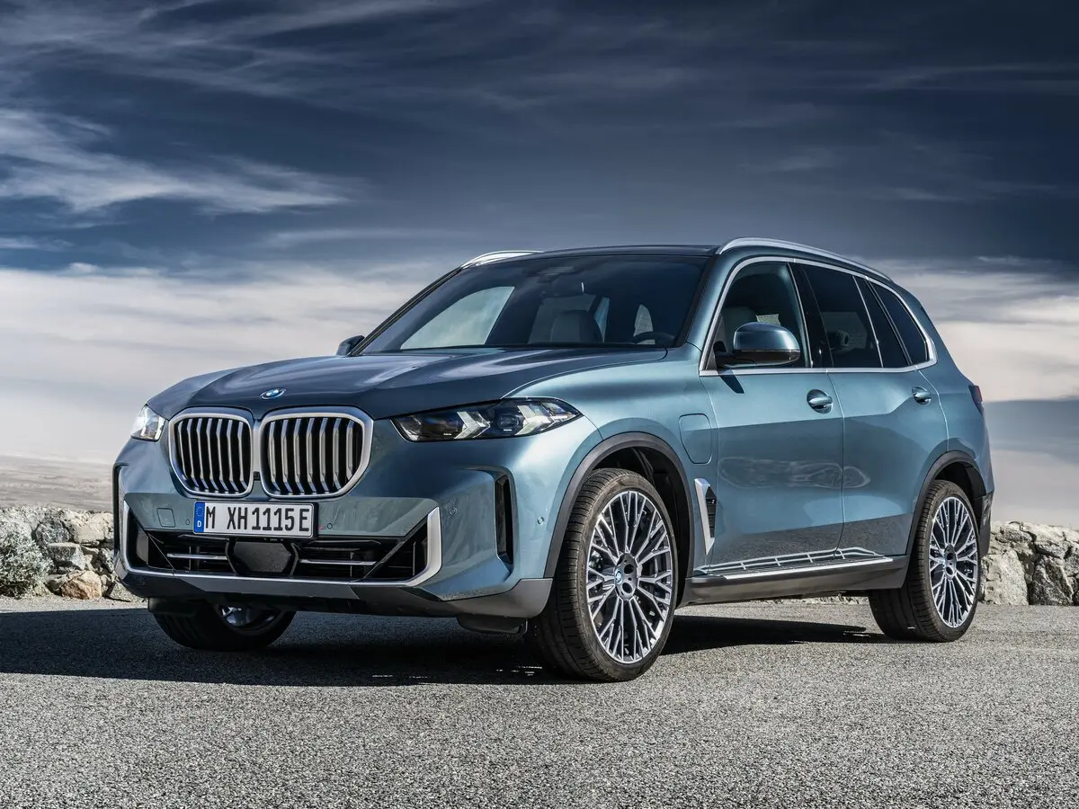 BMW X5 IV (G05/G18) Рестайлинг Внедорожник 5 дв.