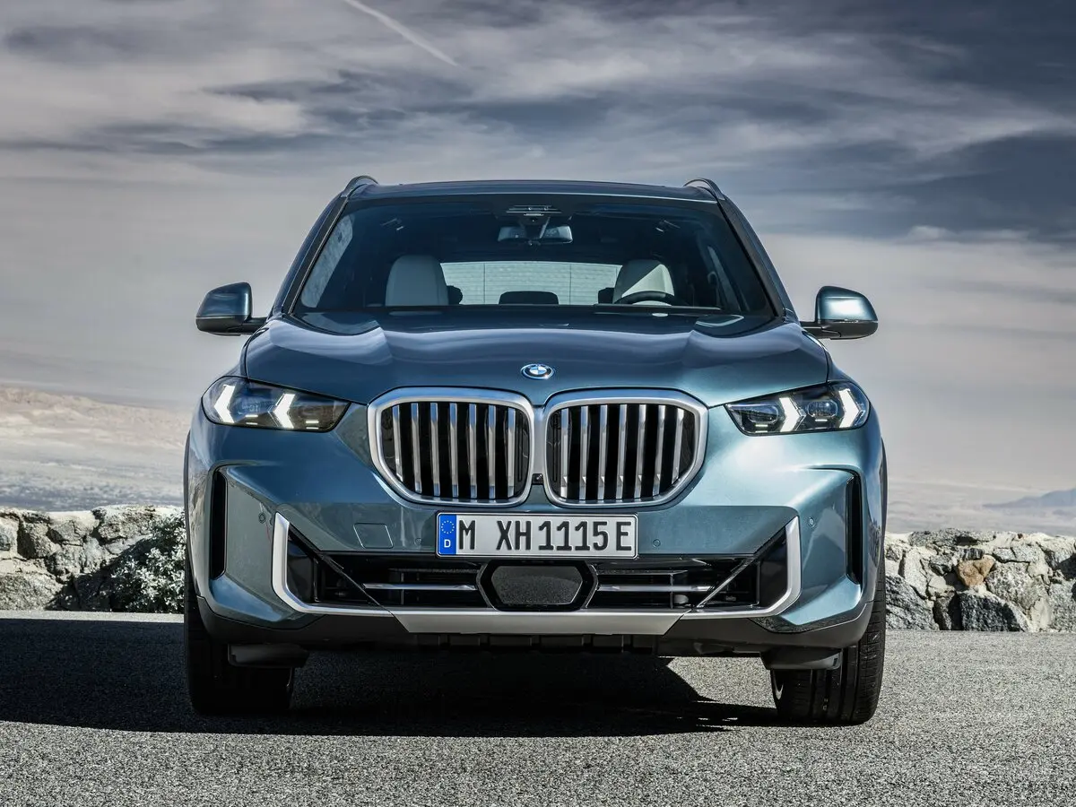 BMW X5 IV (G05/G18) Рестайлинг Внедорожник 5 дв. — фото 3