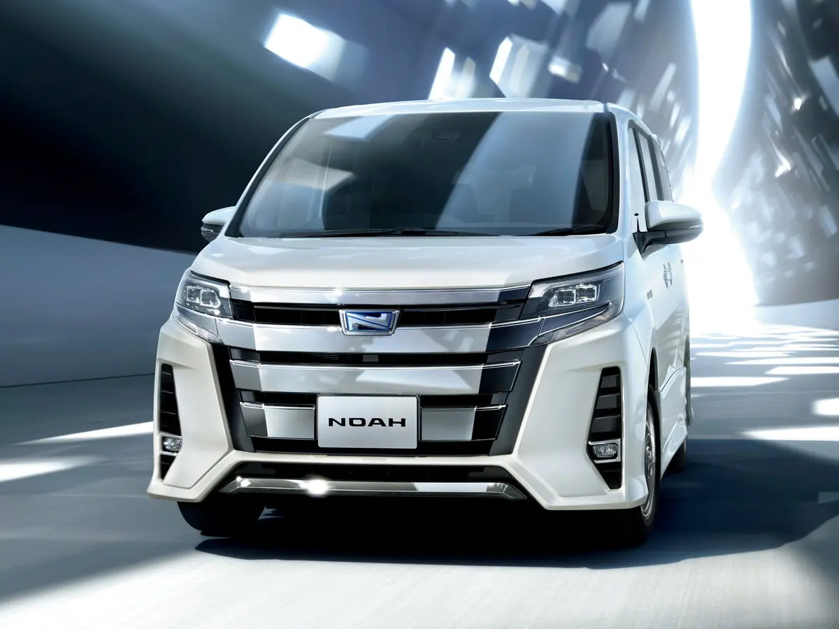 Toyota Noah III (R80) Рестайлинг Минивэн — фото 2