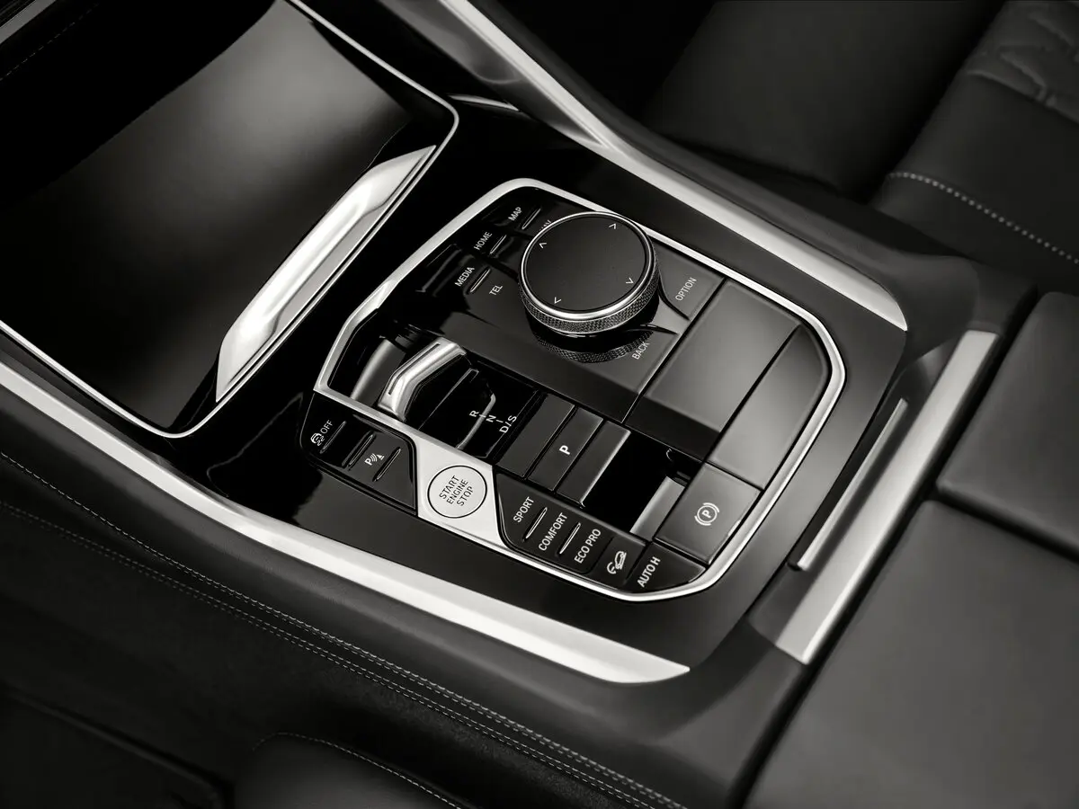 BMW X6 III (G06) Рестайлинг Внедорожник 5 дв. — 照片 11