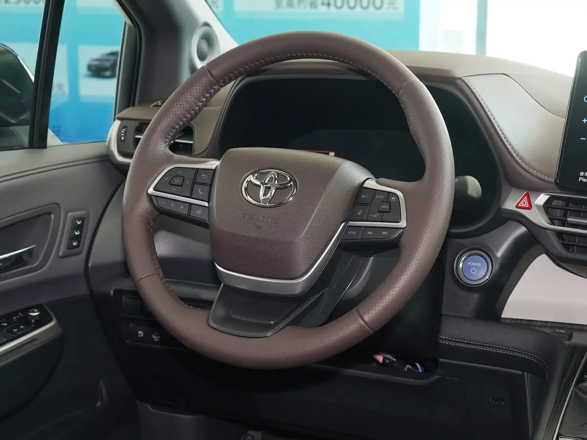 Toyota Granvia XL40 (China Market) Минивэн — сүрөт 10