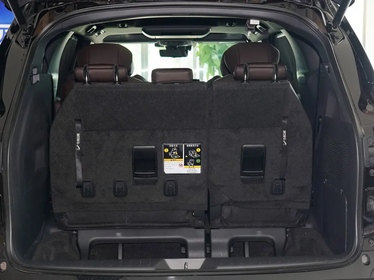 Toyota Granvia XL40 (China Market) Минивэн — сүрөт 15