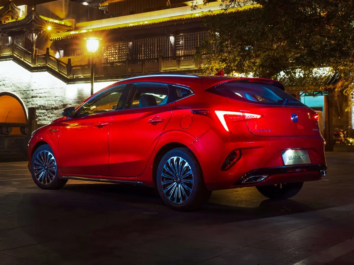 Changan Eado II Хэтчбек 5 дв. XT — сүрөт 4