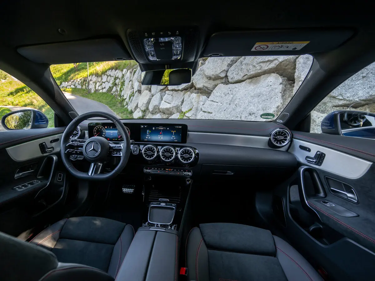 Mercedes-Benz CLA II (C118, X118) Рестайлинг Седан — сүрөт 4