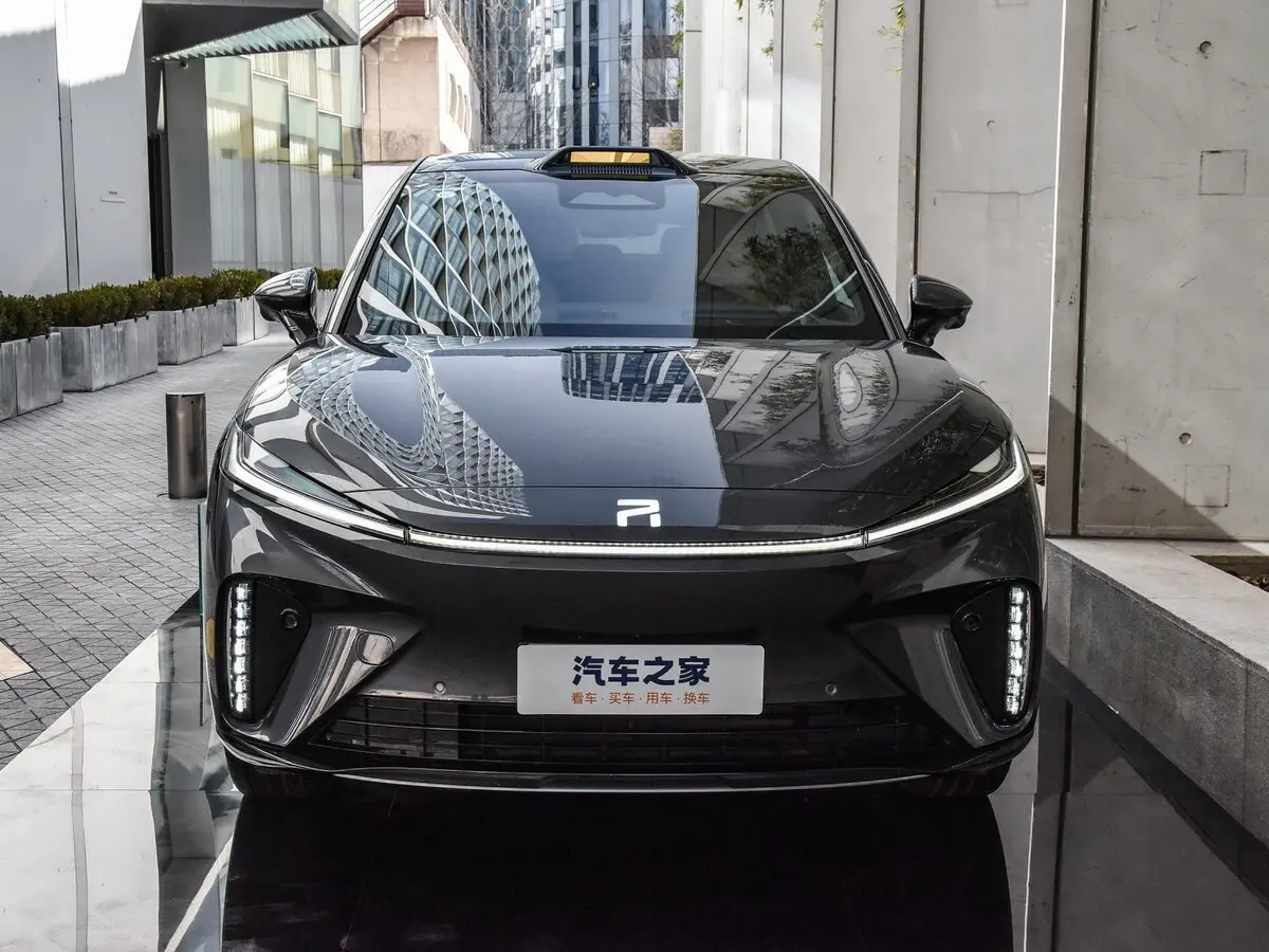 Rising Auto R7 2022 – н.в. Внедорожник 5 дв. — сүрөт 2