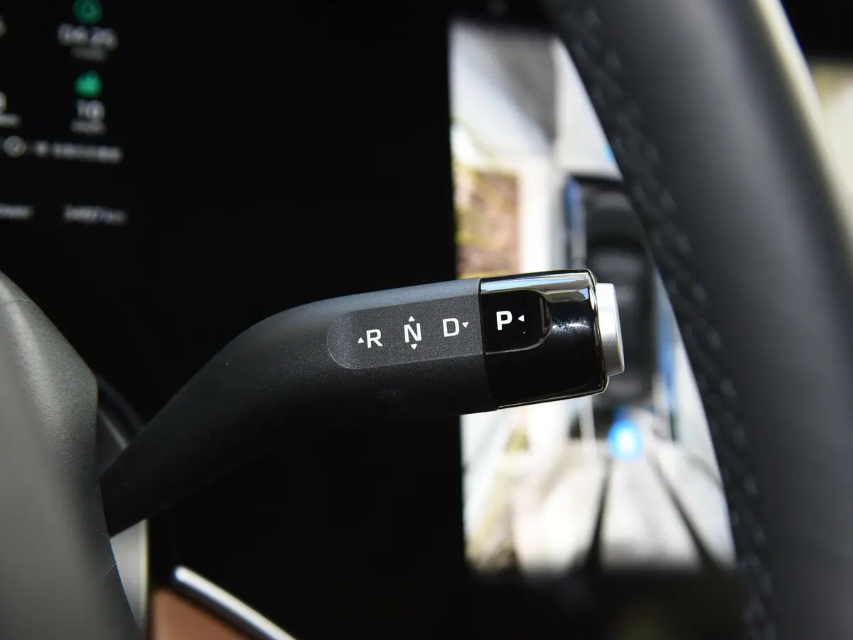 Rising Auto R7 2022 – н.в. Внедорожник 5 дв. — сүрөт 13