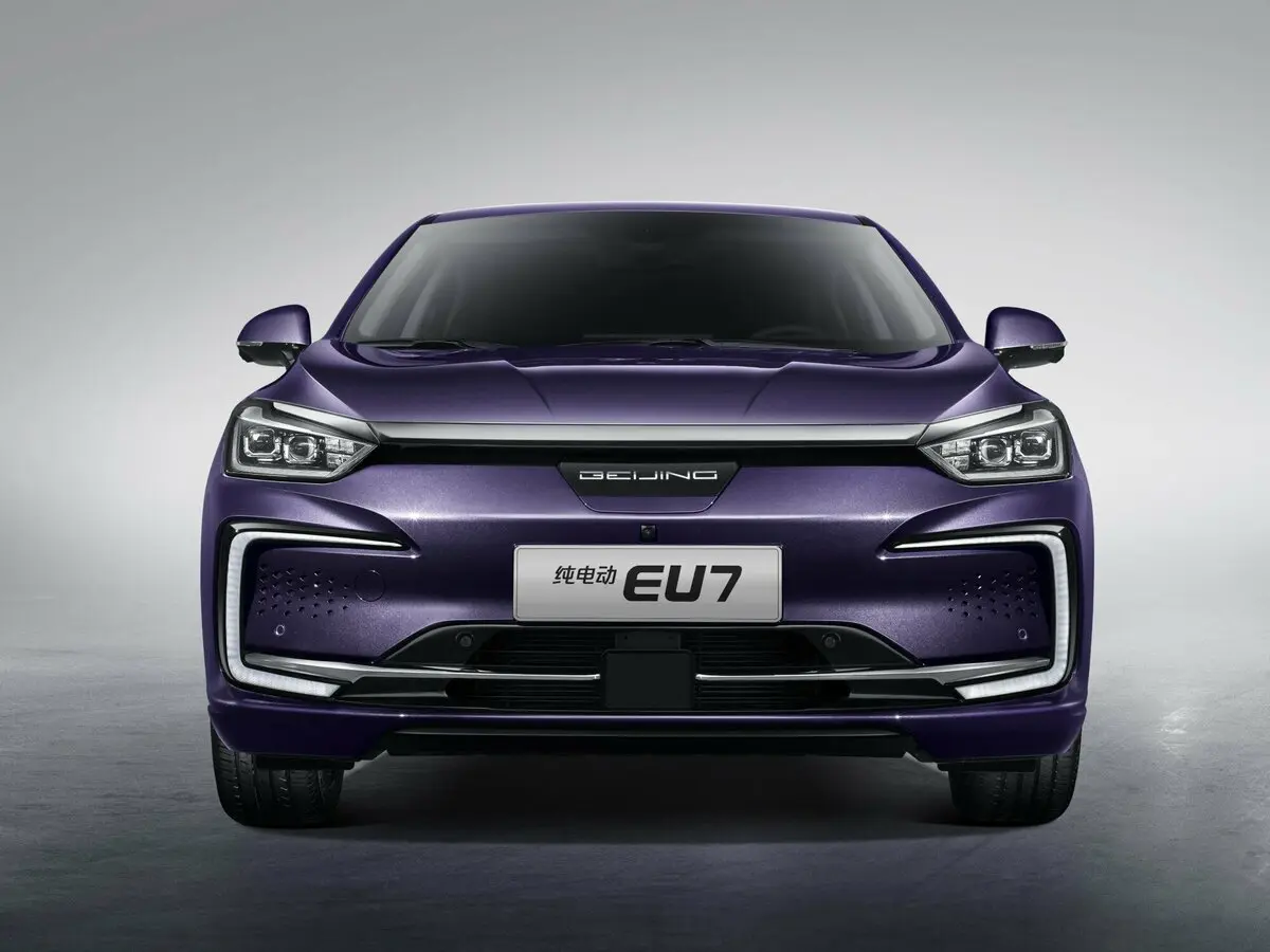 BAIC EU7 2019 – н.в. Седан — фото 3