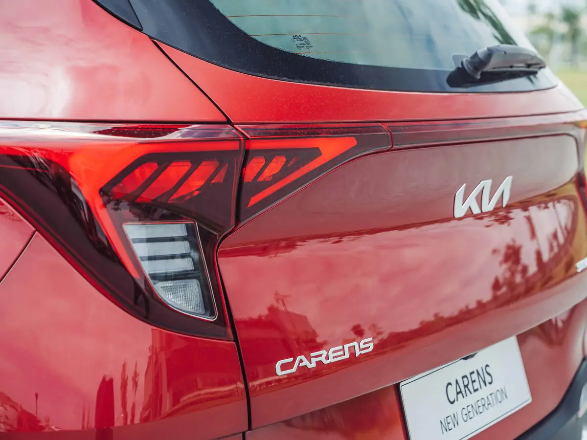 Kia Carens IV (KY) Внедорожник 5 дв. — photo 13