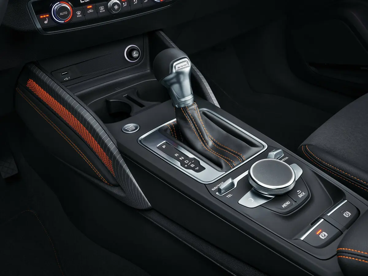 Audi Q2 I Рестайлинг Внедорожник 5 дв. L — photo 9