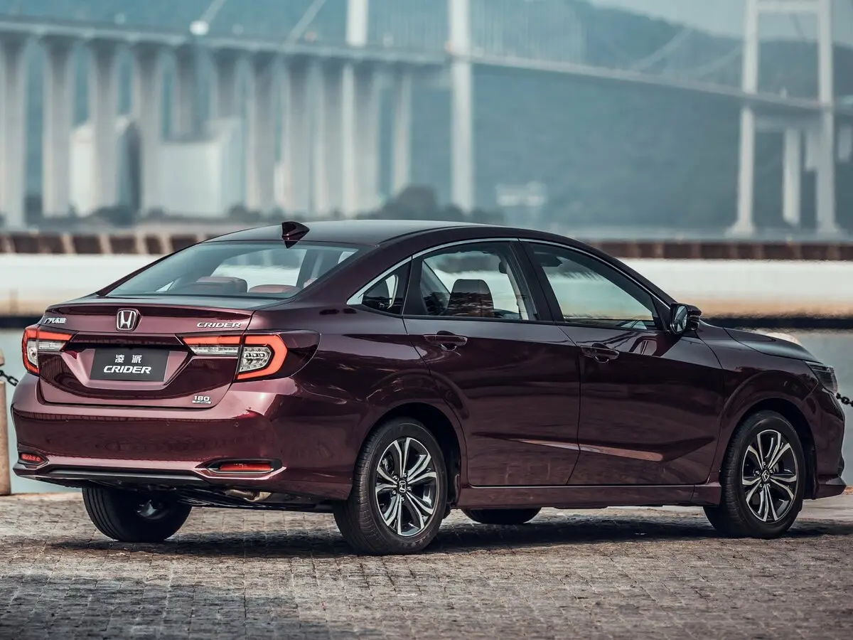 Honda Crider II Рестайлинг Седан — сүрөт 3