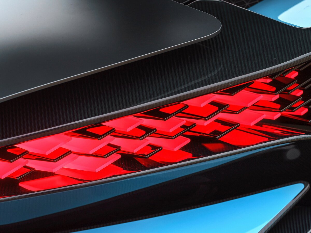 Bugatti Divo 2018 – 2021 Купе — фото 9