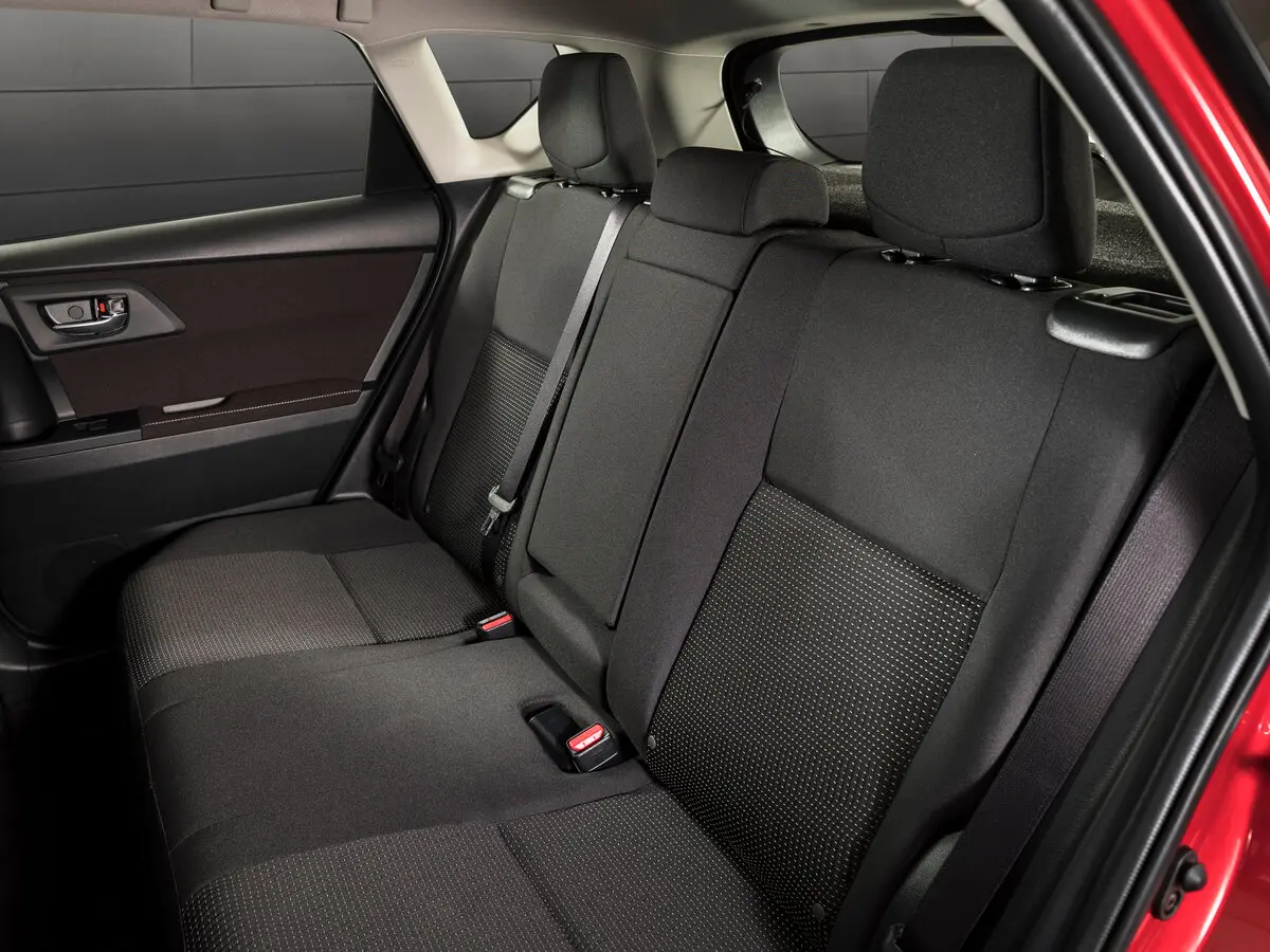 Toyota Corolla XI (E160, E170, E180) Рестайлинг 1 Хэтчбек 5 дв. iM — фото 9