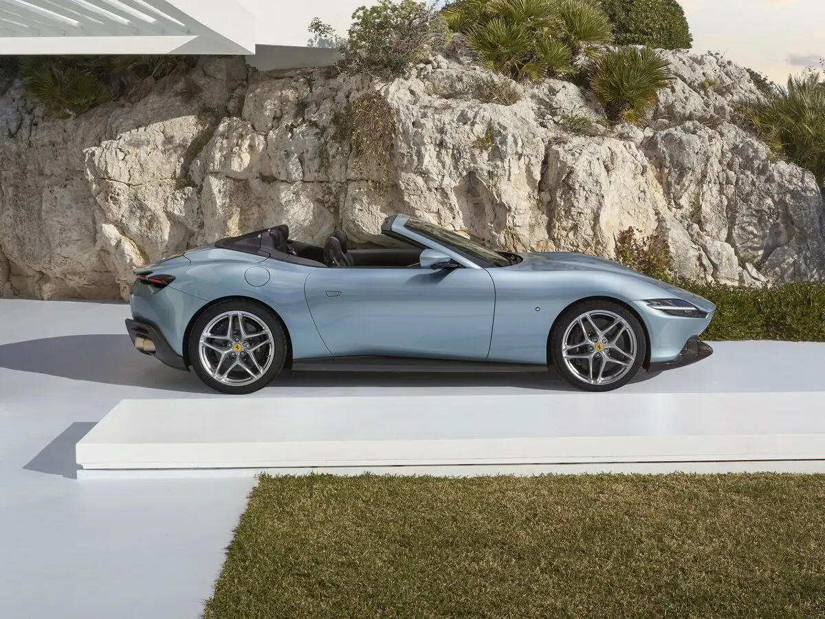 Ferrari Roma 2020 – н.в. Кабриолет Spider — photo 2