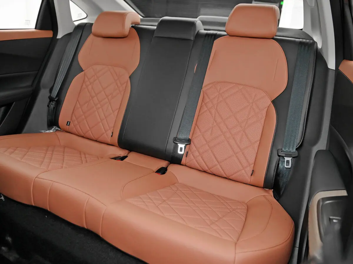 Changan Eado III Седан — сүрөт 12