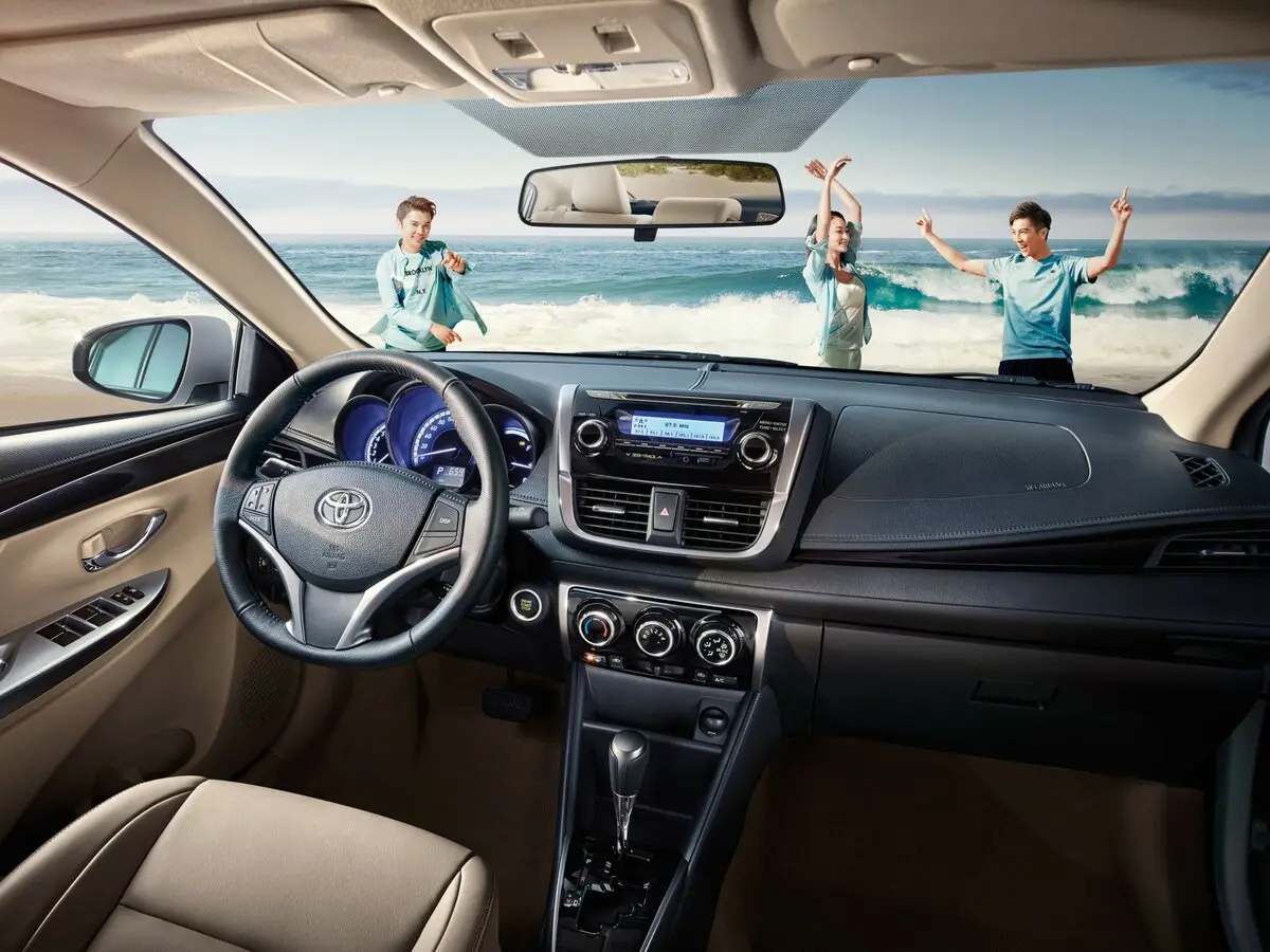 Toyota Yaris XP150 Рестайлинг Седан L — сүрөт 6