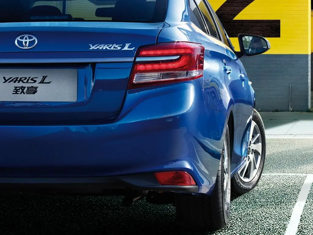 Toyota Yaris XP150 Рестайлинг Седан L — сүрөт 10
