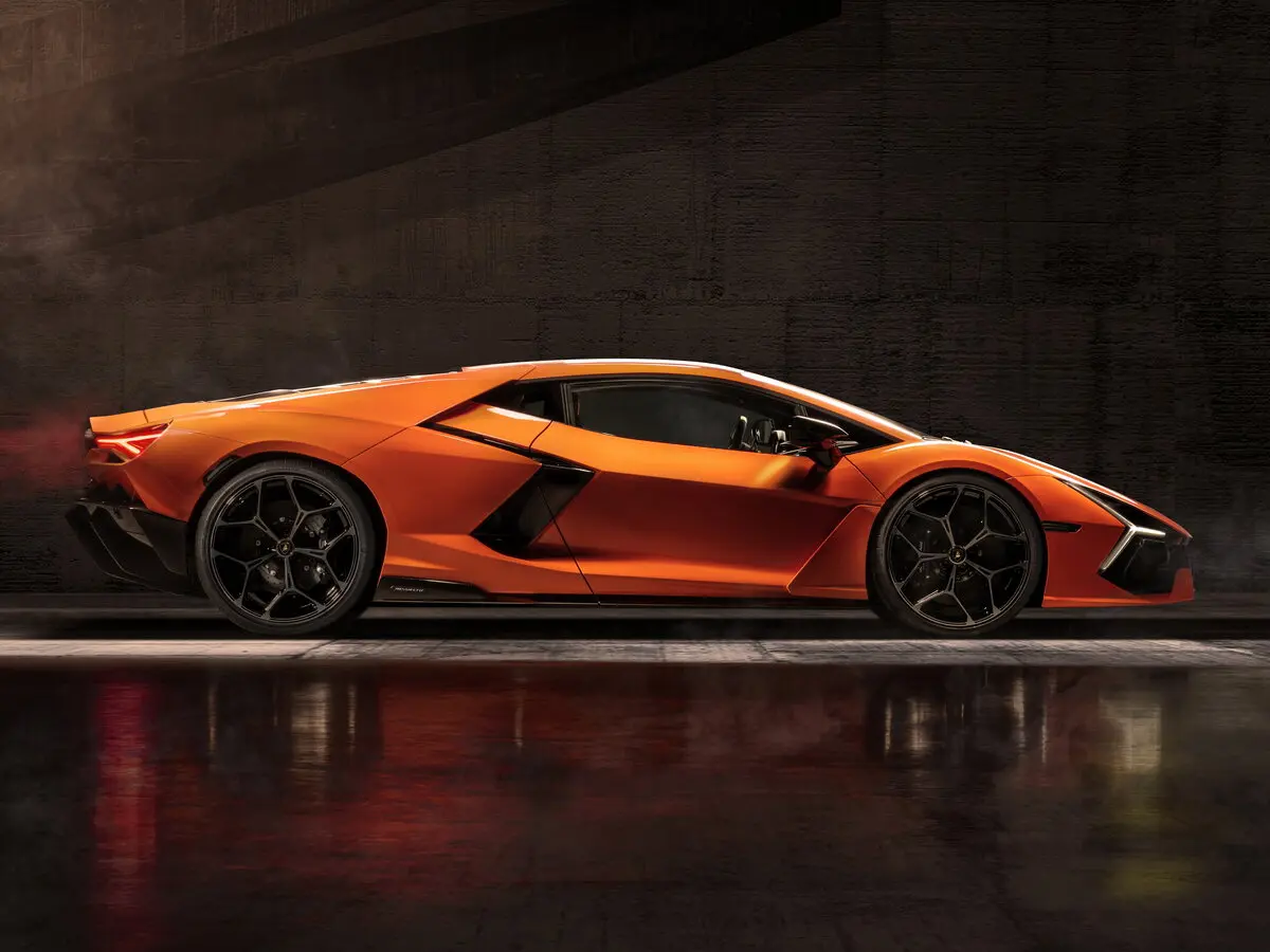Lamborghini Revuelto 2023 – н.в. Купе — сүрөт 2