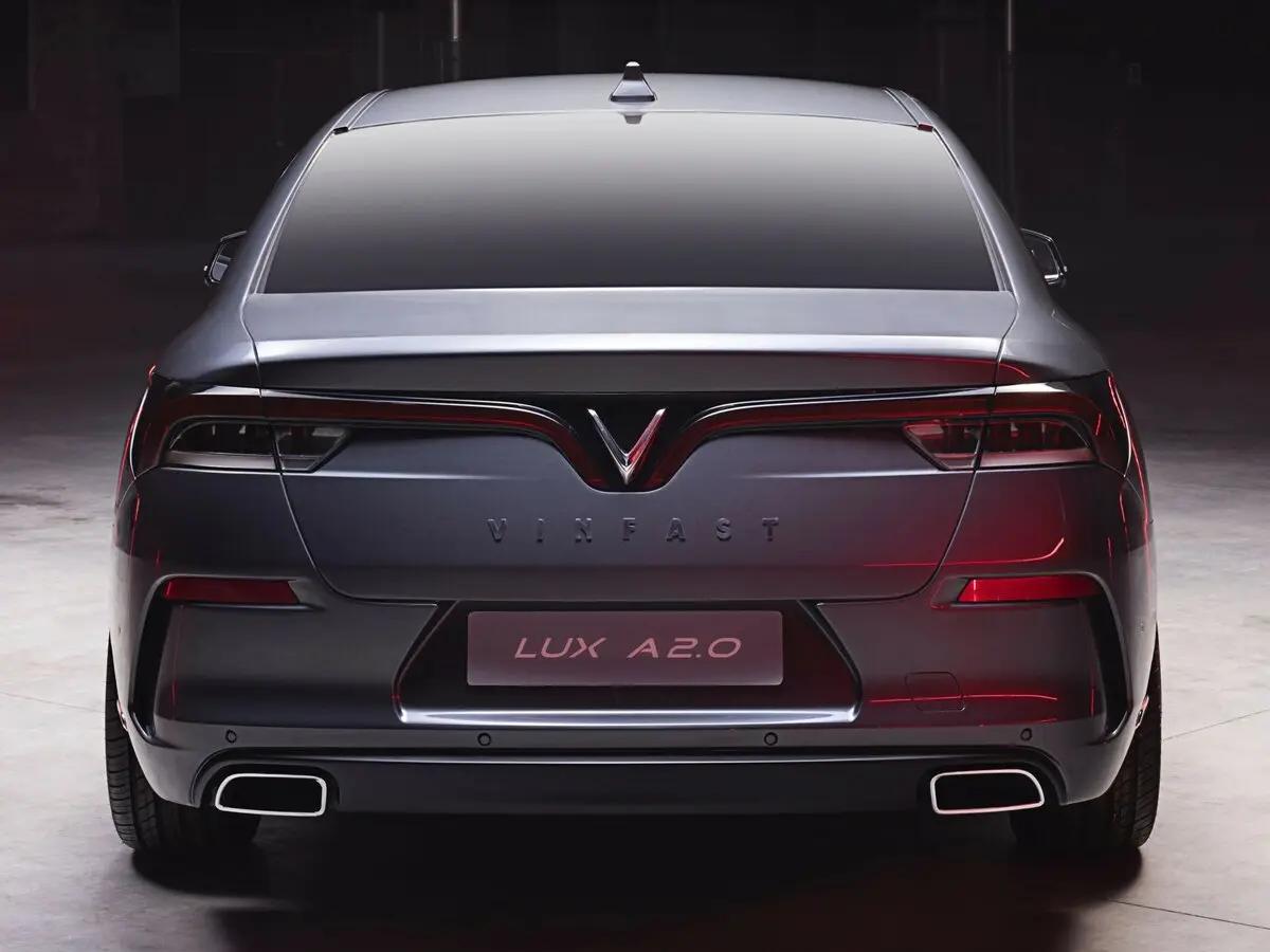 VinFast LUX A2.0 2019 – 2022 Седан — photo 3