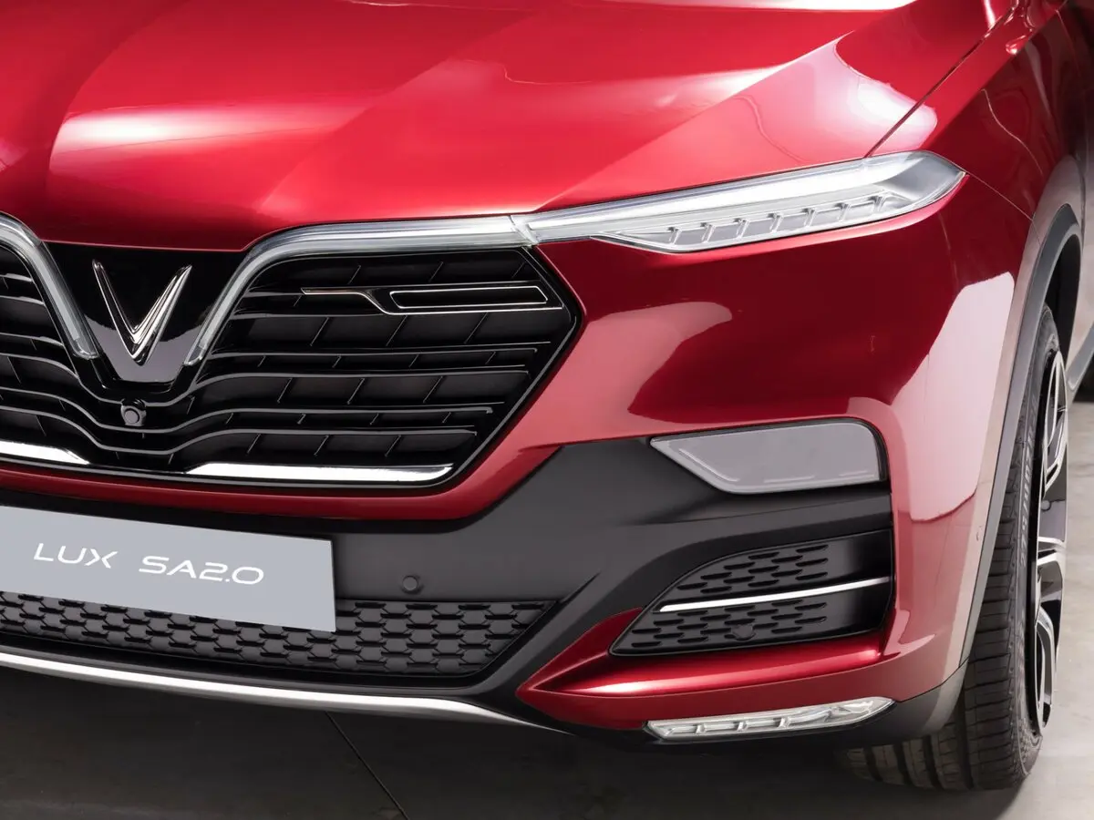 VinFast LUX SA2.0 2019 – 2022 Внедорожник 5 дв. — photo 8