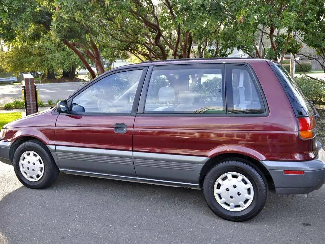 Plymouth Colt Vista II Компактвэн — photo 2
