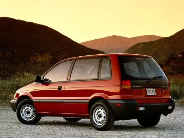 Plymouth Colt Vista II Компактвэн — photo 3