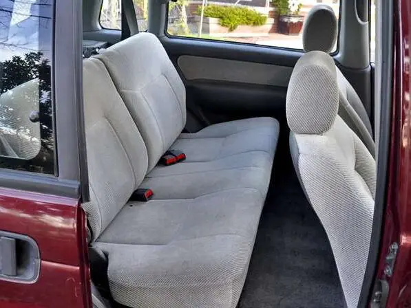 Plymouth Colt Vista II Компактвэн — photo 8