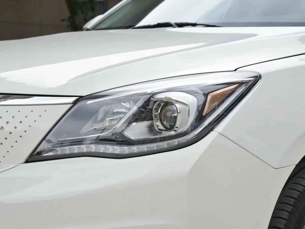 Dongfeng Aeolus E70 I Рестайлинг Седан — сүрөт 5