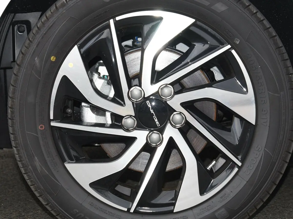 BAIC U5 Plus 2021 – н.в. Седан — 照片 11