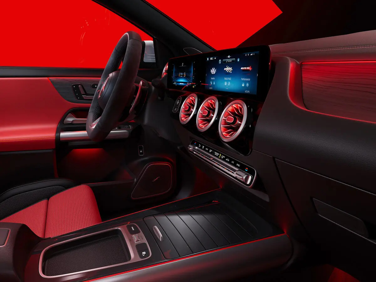 Mercedes-Benz GLA AMG II (H247) Рестайлинг Внедорожник 5 дв. — photo 6